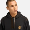 Herenhoodie met contrasterende stiksels en logo – Zwart Herenhoodie met contrasterende stiksels en logo – Zwart
