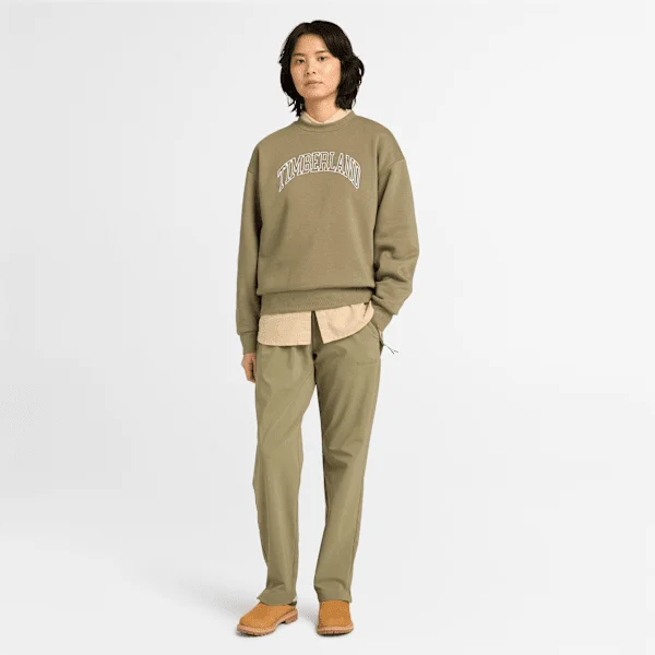 Timberland® Sweatshirt met ronde hals en seizoenslogo voor dames Timberland® Sweatshirt met ronde hals en seizoenslogo voor dames